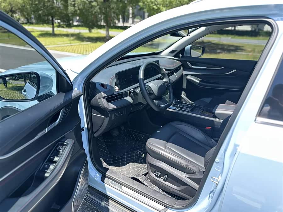 Exceed Chasing Wind C-DM 2022 صورة سيارة #15