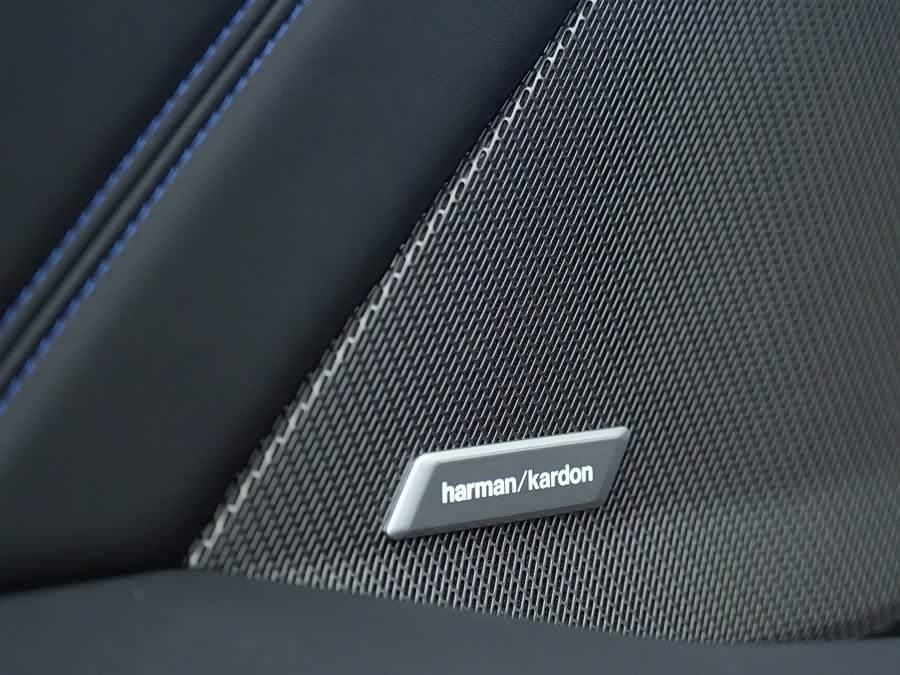 BMW M235L car image #15