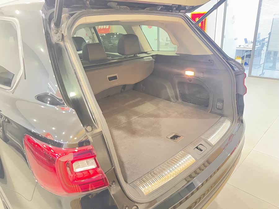 HongQi HS7 2023 car image #15