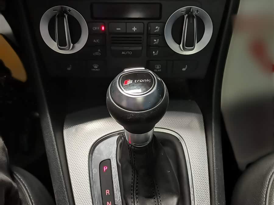 Audi Q3 (Imported) 2013 #15 Audi Q3 (Imported) 2013 immagine di auto #15