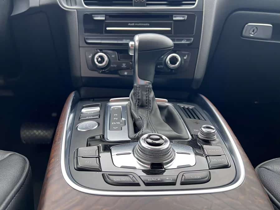 Audi Q5 2013 car image #15