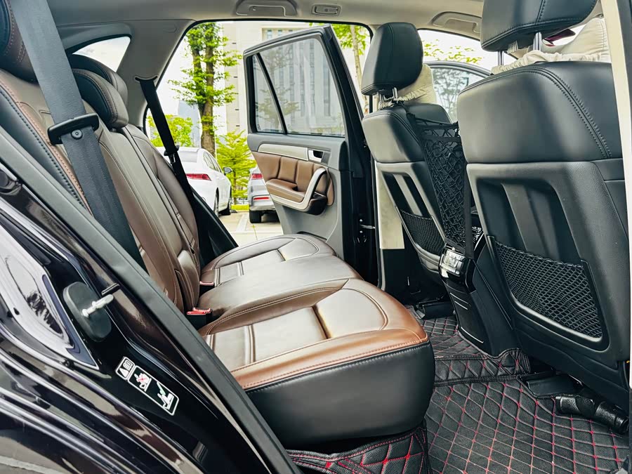 Haval H8 2018 car image #15