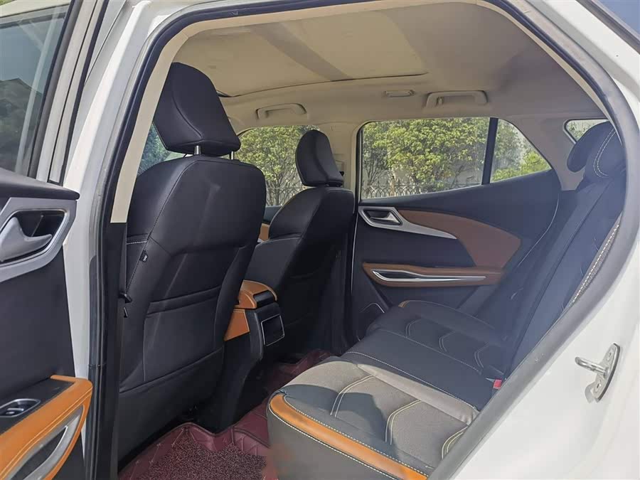 众泰 众泰T300 2018 汽车图片 #15