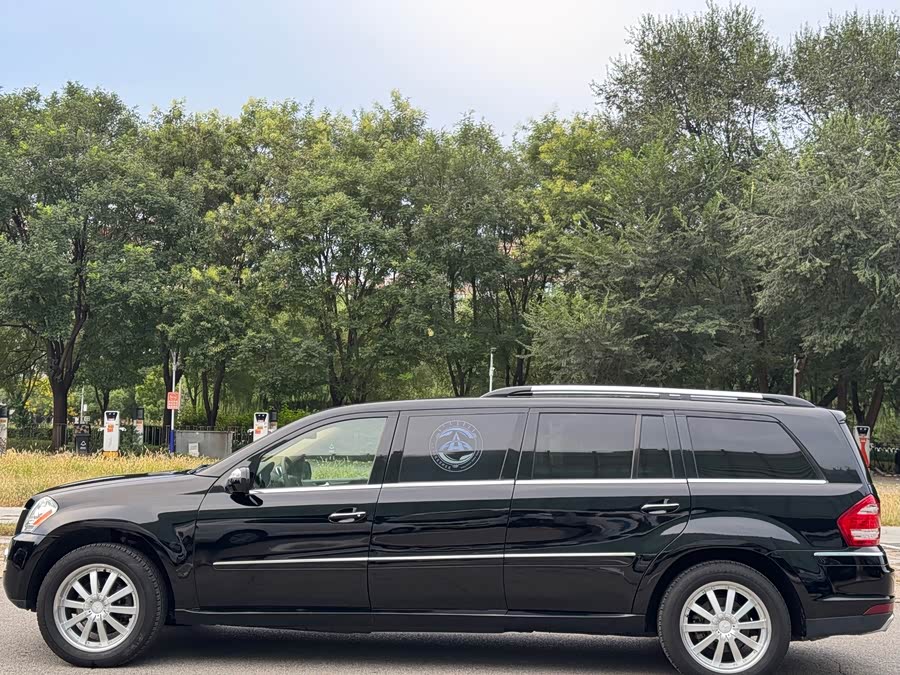 Mercedes-Benz GL Class 2011 car image #15