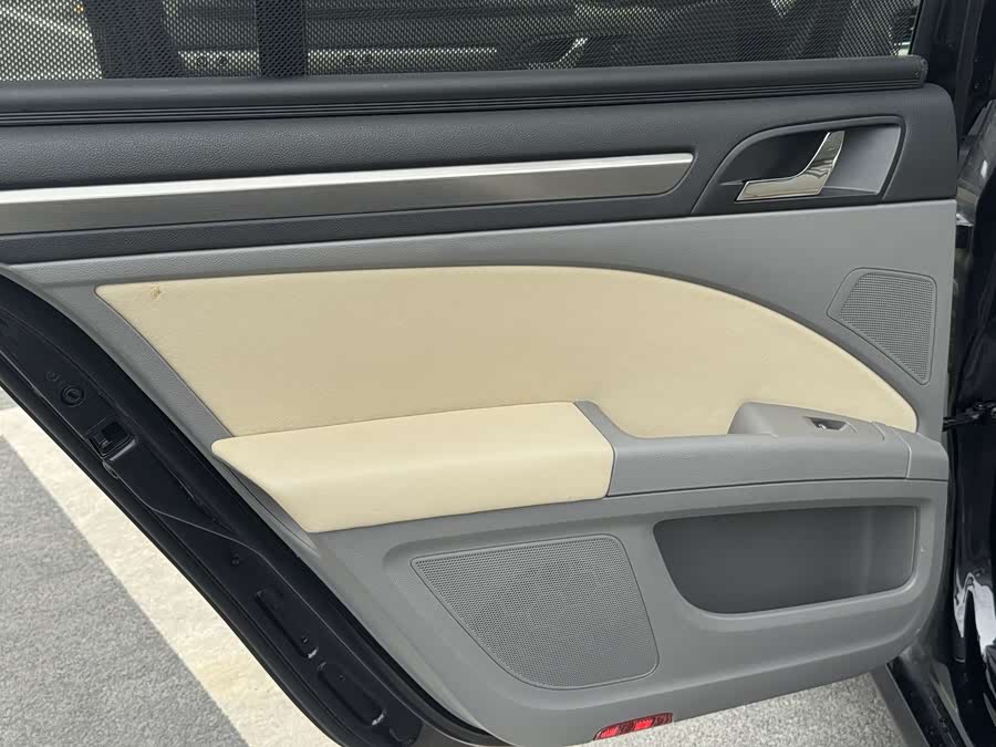 Skoda Superb 2013 car image #15