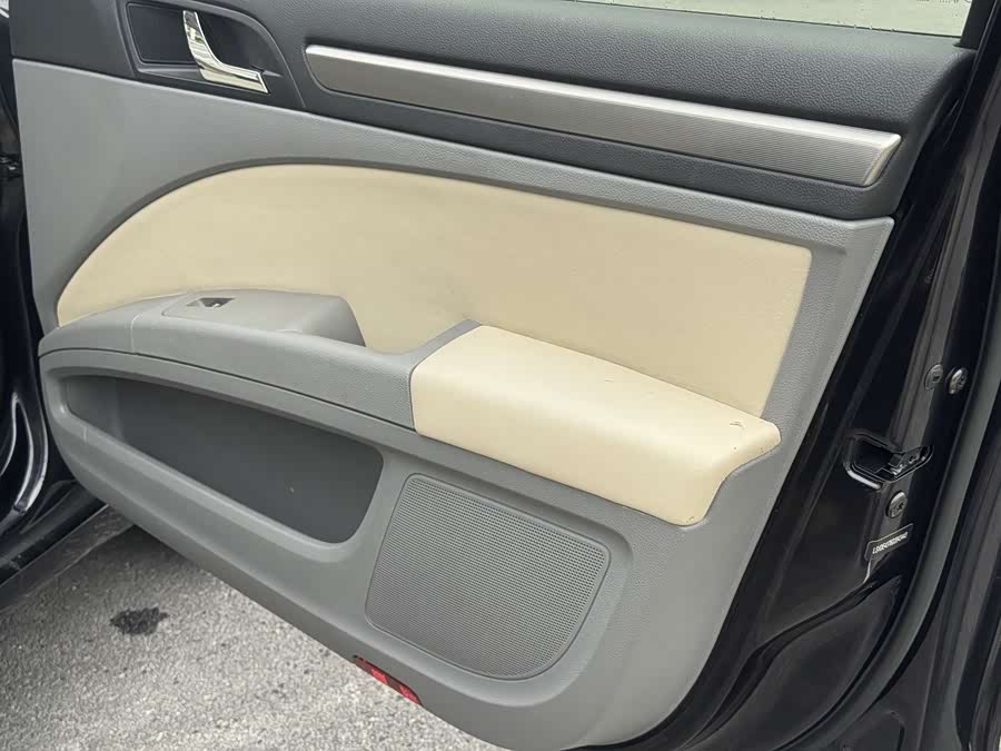 Skoda Superb 2013 car image #15