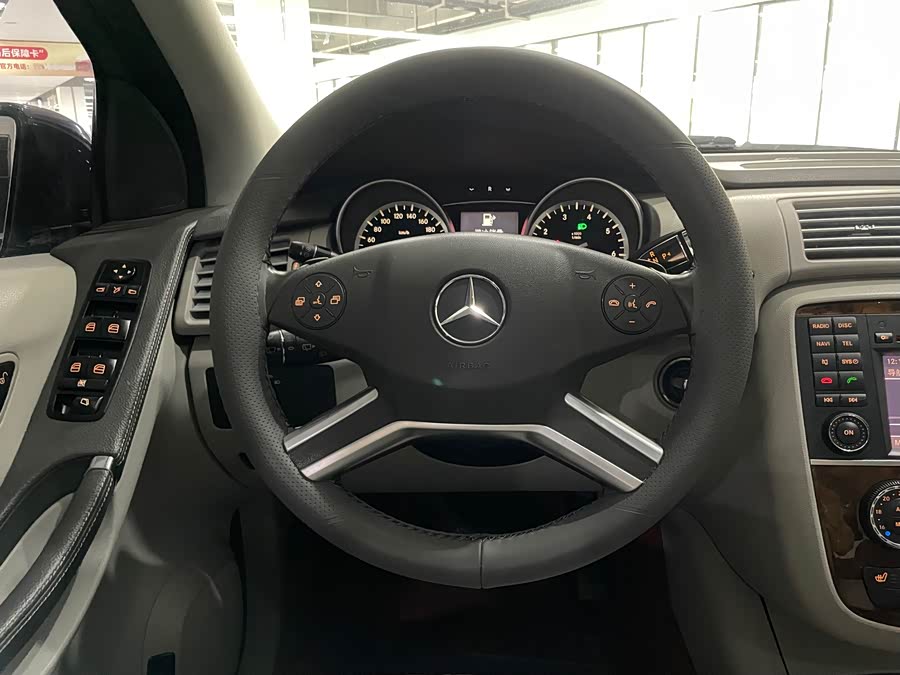 Mercedes-Benz R Class 2013 #15 Mercedes-Benz R Class 2013 car image #15