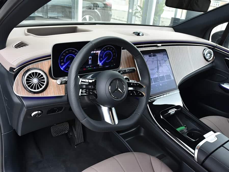 Mercedes-Benz EQE SUV 2025 car image #15