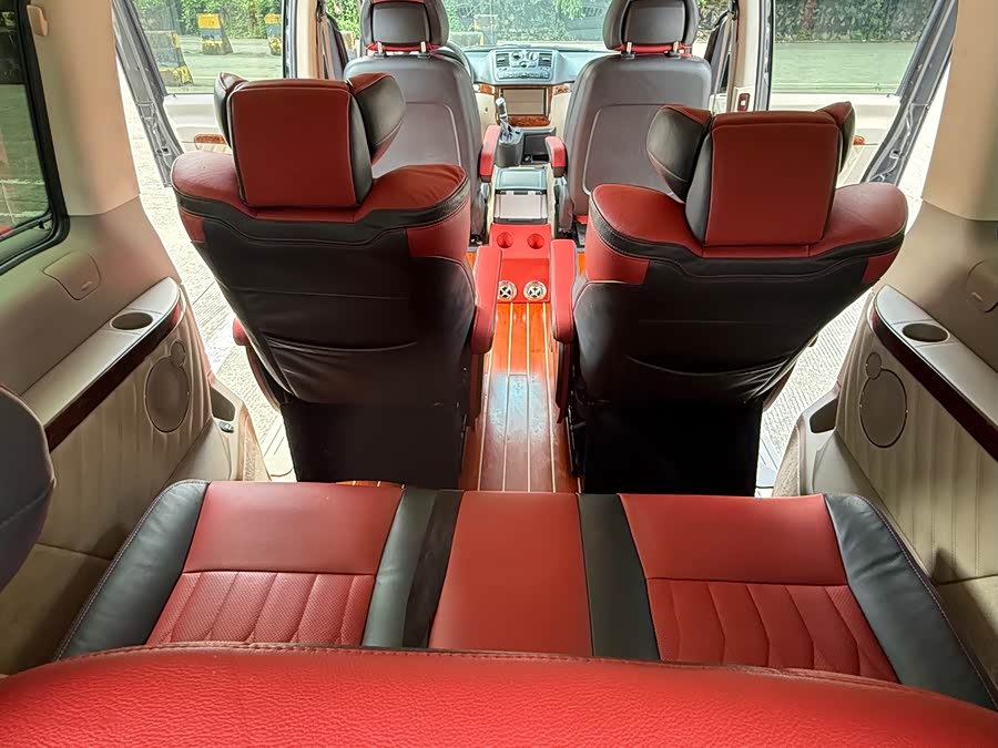 Mercedes-Benz Viano 2016 imagen de coche #15