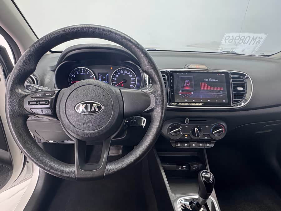 Kia Pegas 2021 image de voiture #15