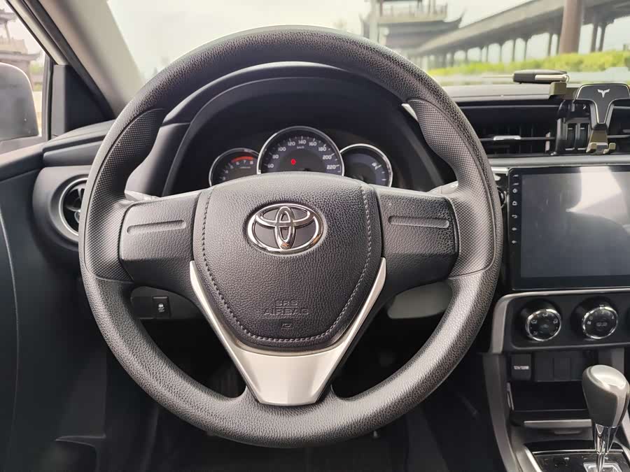 Toyota Corolla 2018 car image #15