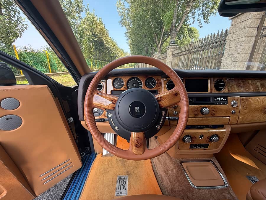 Rolls-Royce Phantom 2008 car image #15