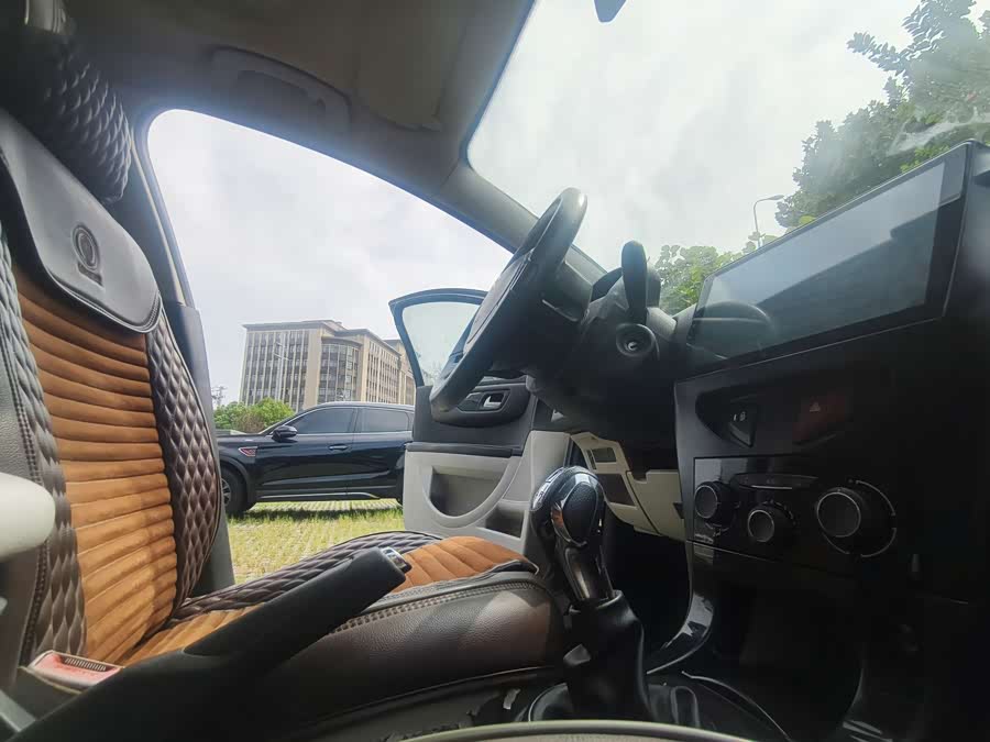 Citroen C-Quatre 2014 car image #15