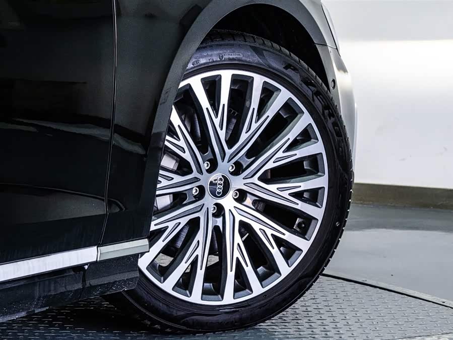 Audi A8 immagine di auto #15