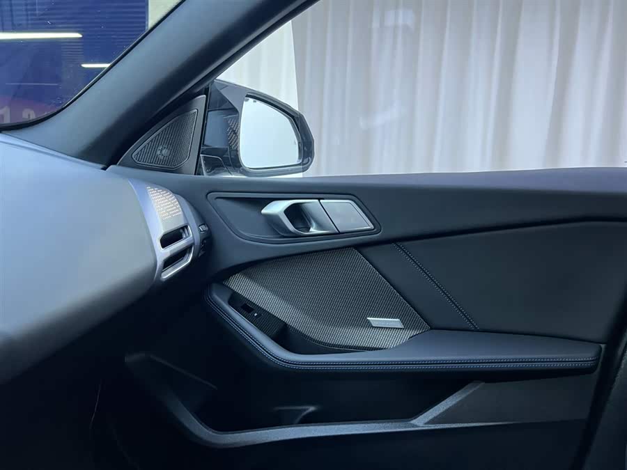 BMW M235L 2025 car image #15