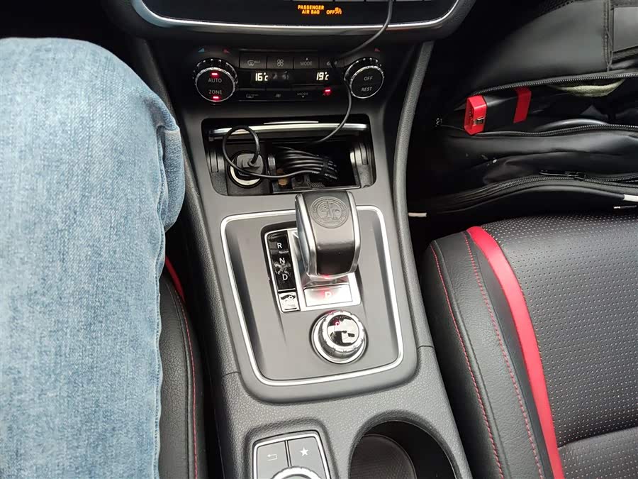 Mercedes-Benz GLA AMG 2018 #15 Mercedes-Benz GLA AMG 2018 car image #15