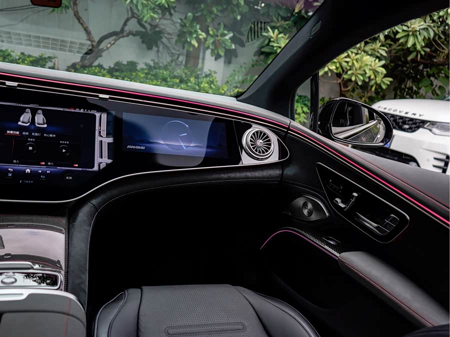 Mercedes-Benz EQS AMG 2024 #15 Mercedes-Benz EQS AMG 2024 car image #15