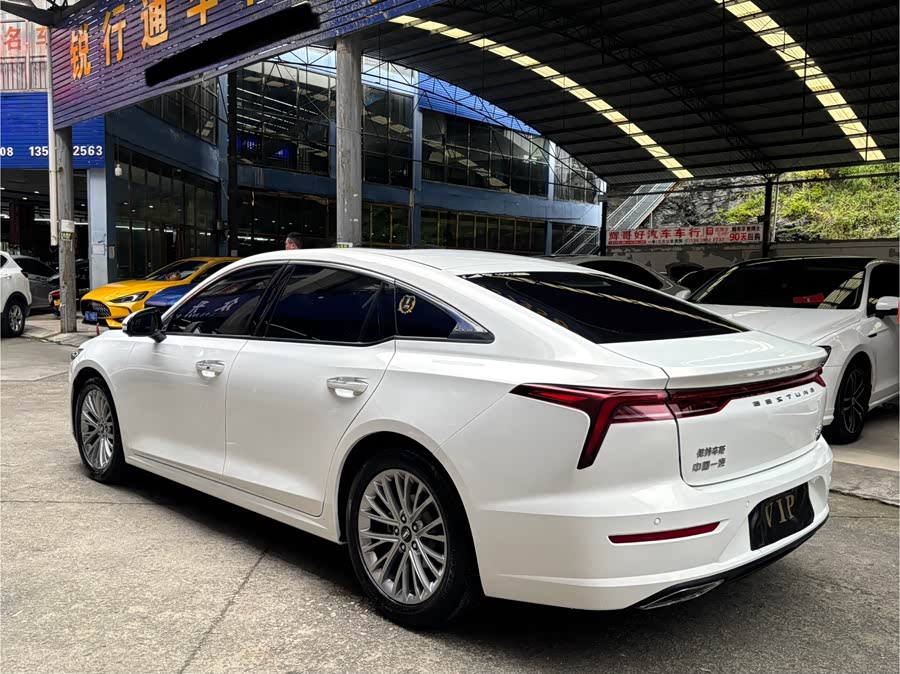2023 car image #15