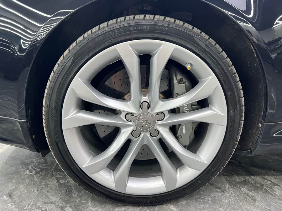 Audi S8 2008 car image #15