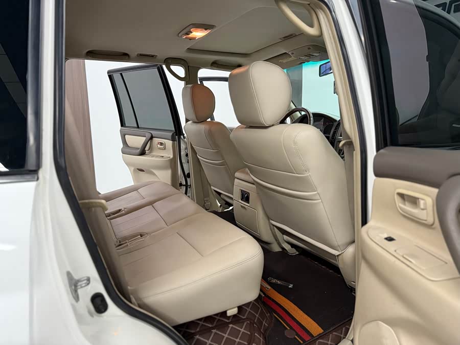 Toyota Land Cruiser 2005 car image #15