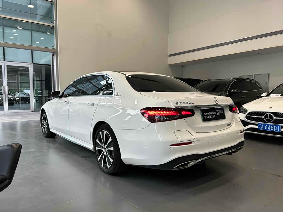 Mercedes-Benz E Class New Energy 2023 car image #15