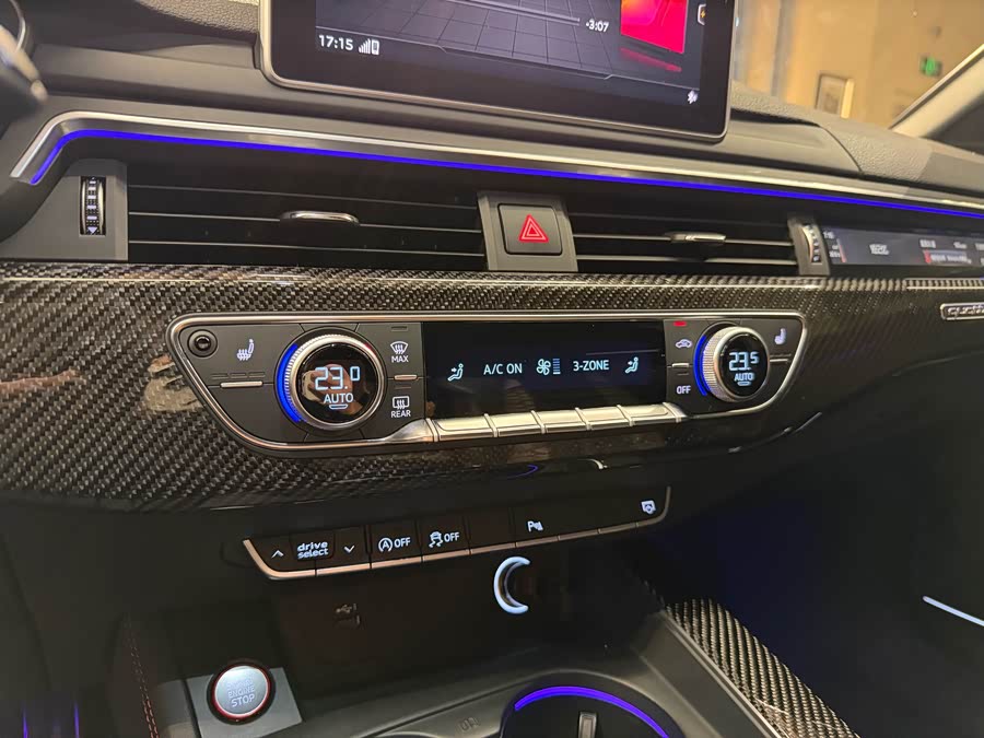 Audi RS 4 2020 car image #15