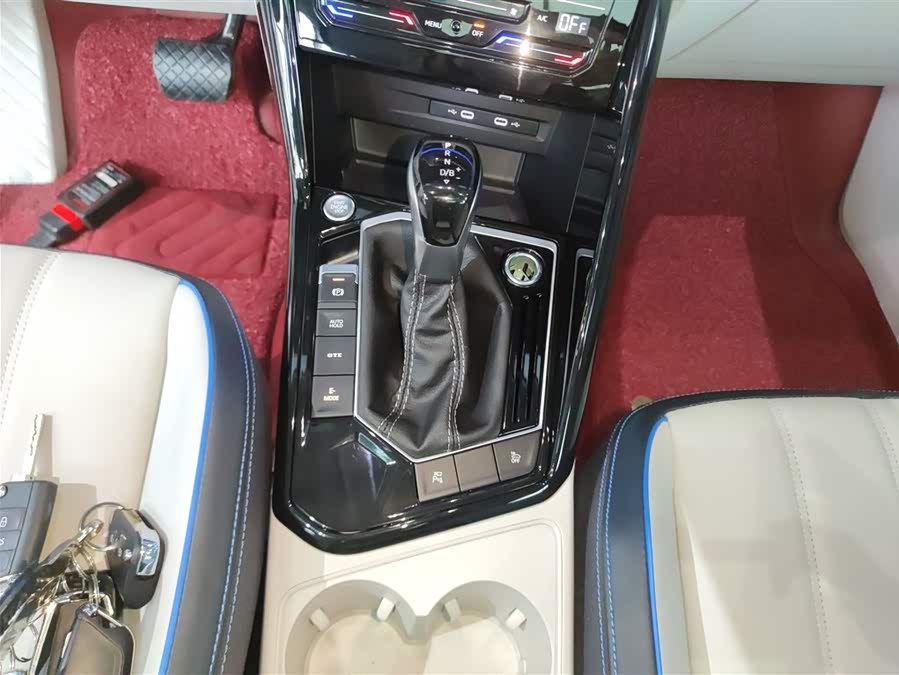 Volkswagen Tayron GTE 2024 car image #15