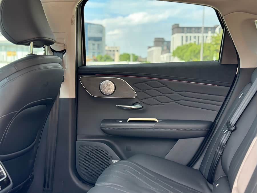 Chery Arrizo 8 Pro 2025 immagine di auto #15