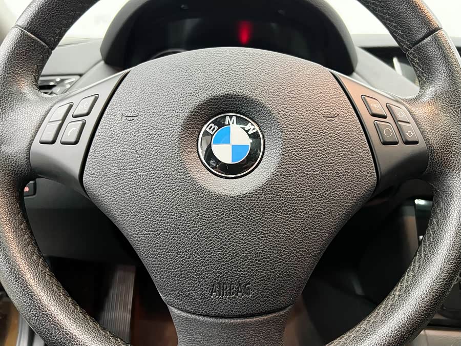 BMW X1 (Imported) 2013 car image #15