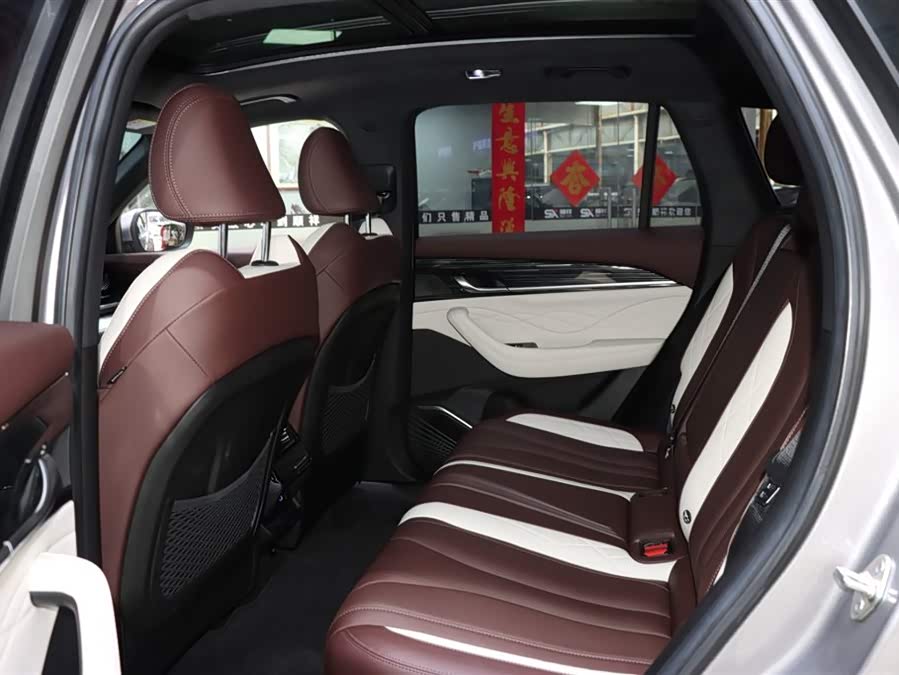 GEELY Monjaro MHEV 2024 car image #15