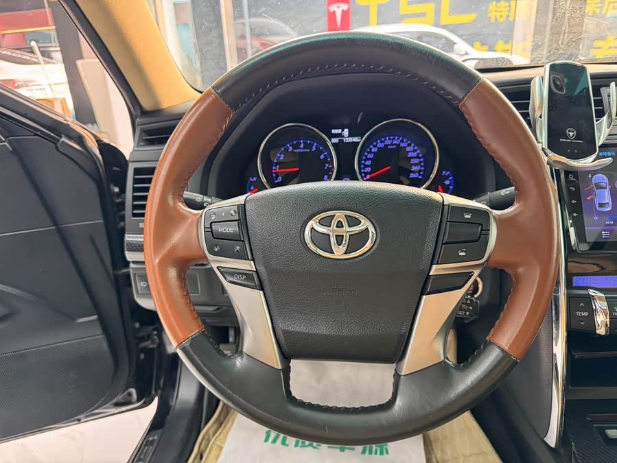 Toyota Reiz 2014 صورة سيارة #15