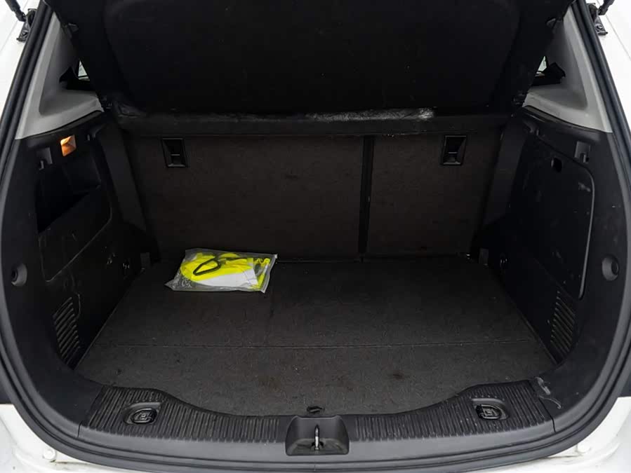 Chevrolet Tracker 2019 immagine di auto #15