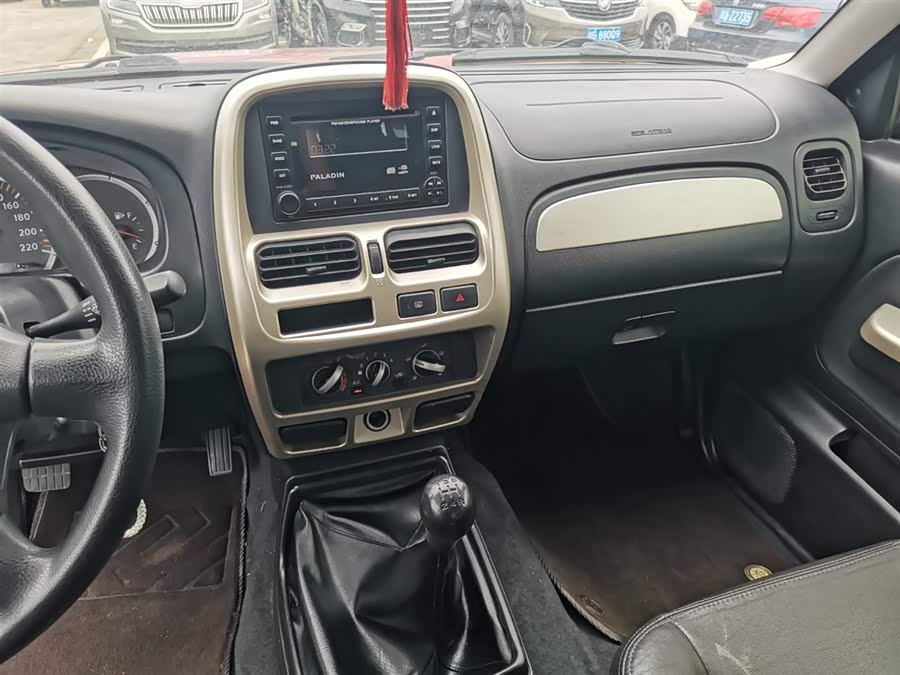 日产 日产帕拉丁 2014 汽车图片 #15