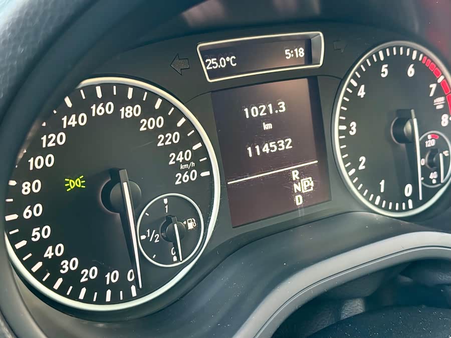 Mercedes-Benz B Class 2014 #15 Mercedes-Benz B Class 2014 car image #15