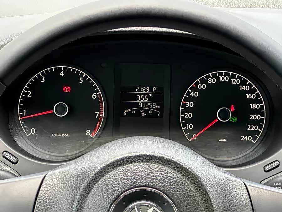 Volkswagen Sagitar 2014 immagine di auto #15