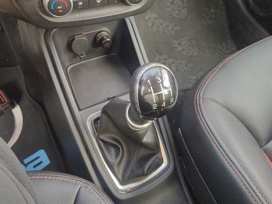 Haval H1 2016 car image #15