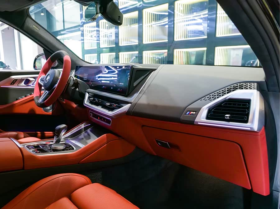 BMW XM 2024 car image #15