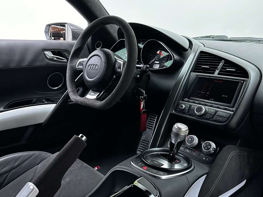 Audi R8 2013 #15 Audi R8 2013 car image #15