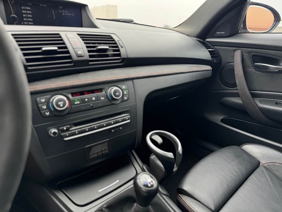 BMW 1 Series M 2012 car image #15