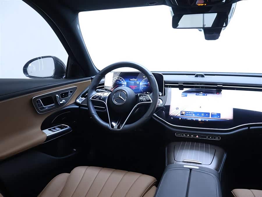 Mercedes-Benz E Class New Energy 2024 car image #15