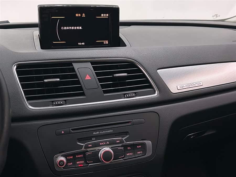 Audi Q3 (Imported) 2013 car image #15