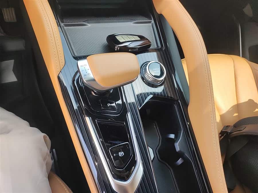 GEELY Monjaro EREV 2023 #15 GEELY Monjaro EREV 2023 car image #15