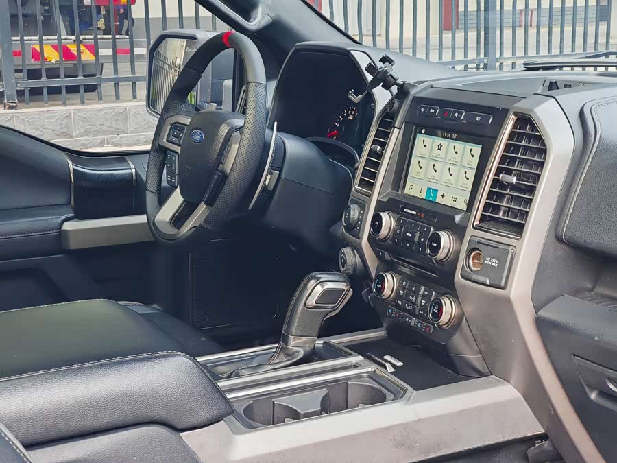 Ford F-150 Raptor 2018 car image #15