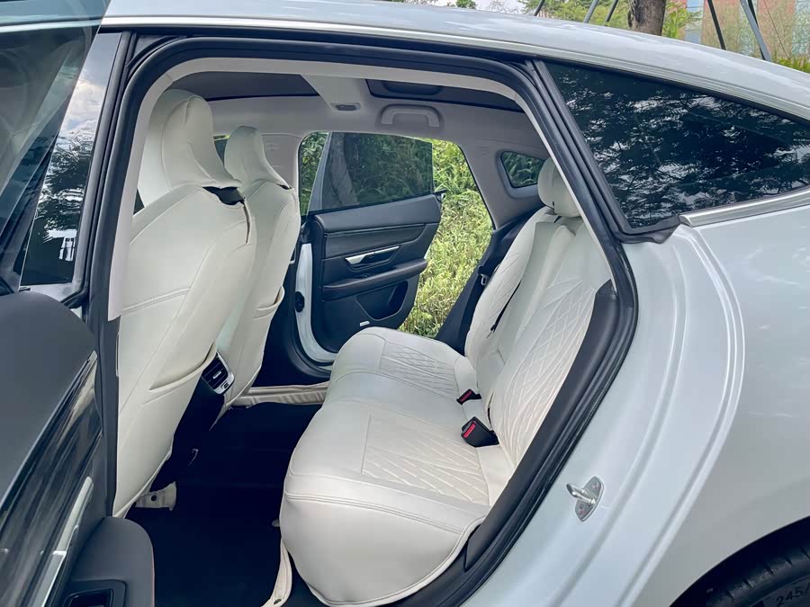 小鹏 小鹏P7 2022 汽车图片 #15