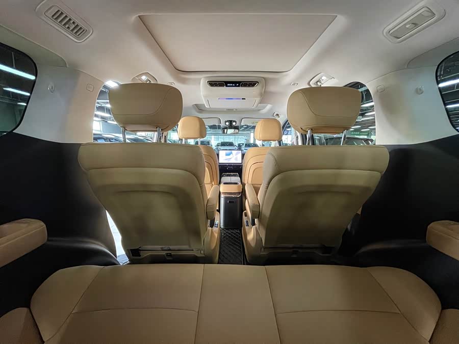 GAC Trumpchi E8 New Energy 2024 #15 GAC Trumpchi E8 New Energy 2024 car image #15