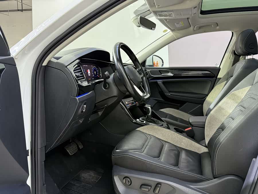 Volkswagen Tayron GTE 2021 car image #15