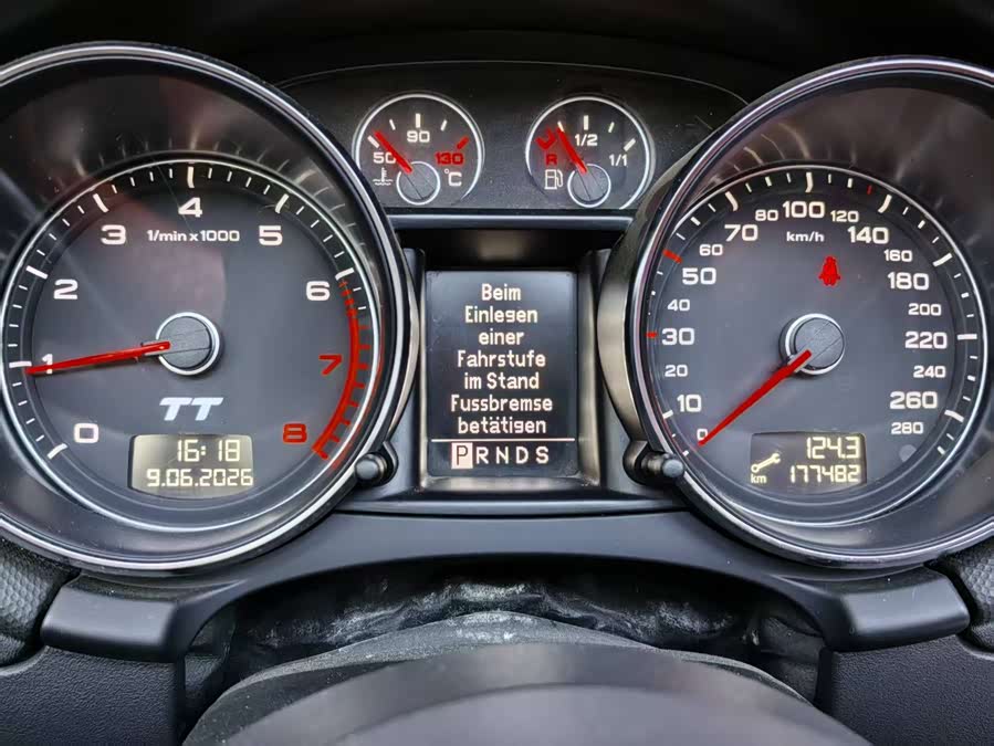 Audi TT 2009 #15 Audi TT 2009 car image #15