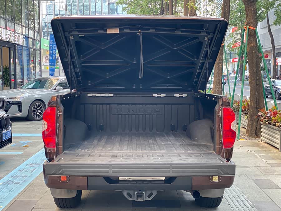 Toyota Tundra 2015 immagine di auto #15