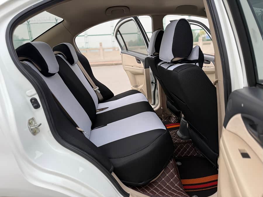 Suzuki SX4 Sedan 2014 imagem de carro #15