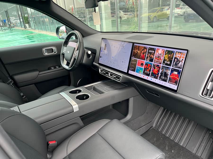 Li L8 2024 изображение автомобиля #15